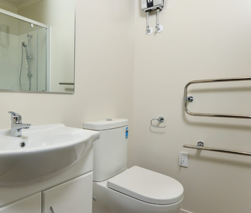 GROUND FLOOR STUDIO ROOM - Photo 3