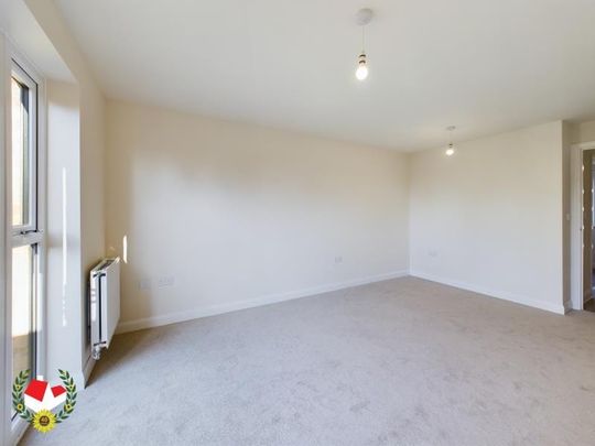 Buxton Road, Yate, Bristol - Photo 1