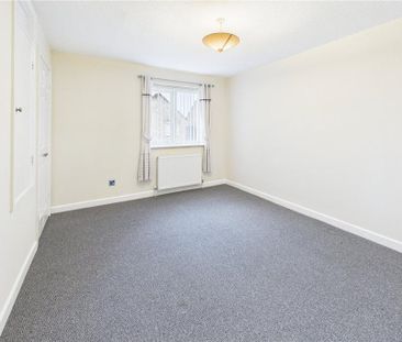 2 bedroom end of terrace house to rent - Photo 3