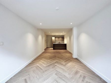 Te huur: Appartement Leiduinstraat in Amsterdam - Photo 3