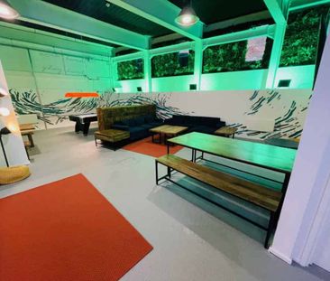 Large Studio - Photo 2