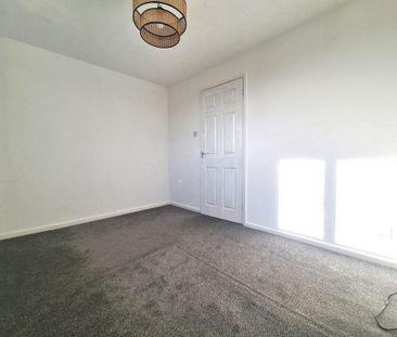 2 bedroom semi-detached house to rent - Photo 2