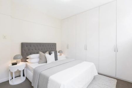 Fantastic two bedroom apartment in a prime location - Photo 4