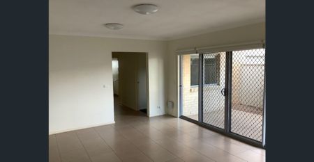 3 Bedroom Townhouse - Photo 5