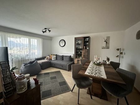 Deine eigene Wohnung mit Balkon, geräumiger Küche und grosszügigen Zimmern - Photo 3