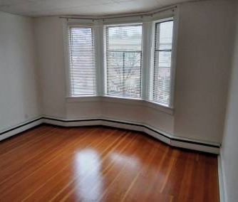 Kits Beach Apartment for lease - Photo 2