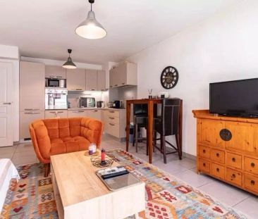 Deux pièces de 45m² avec terrasse de 15m² et parking - Photo 6