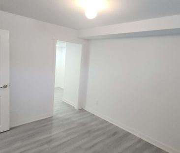 For Lease - 1140 Stuffles Crescent, Newmarket, Ontario - Photo 3