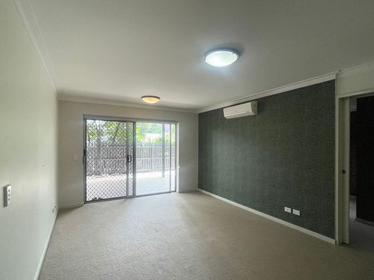 A fantastic inner-city lifestyle awaits with this Dutton Park apartment - Photo 1