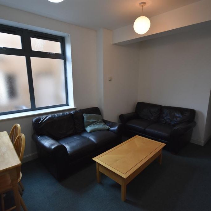 3 bedroom apartment to rent - Photo 1