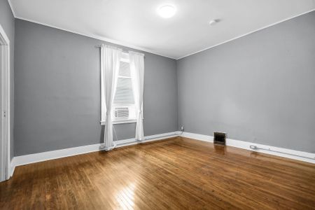 For Lease - 122 Centre Street Unit# 2, St. Thomas, Ontario - Photo 2