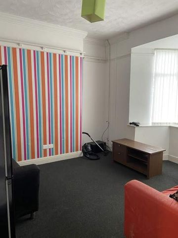 2 x Student Double Room – Mount Pleasant - Photo 2