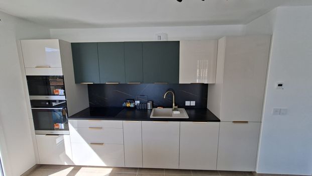 Location Appartement 3 pièces 60m² MARSEILLE 8ème - Photo 1