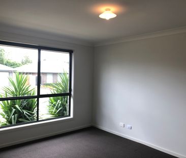 Beautifully Presented Home - Photo 3