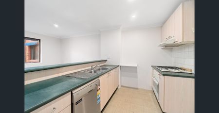 Lifestyle & Spacious - Photo 2