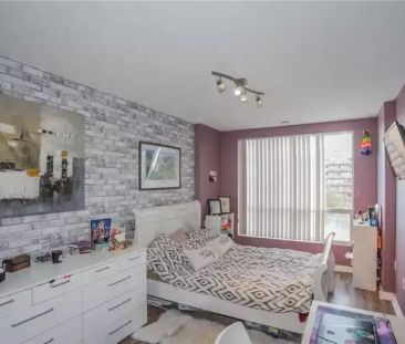 Beautiful Home Westcliff! | 353 Commissioners Road West, London - Photo 1