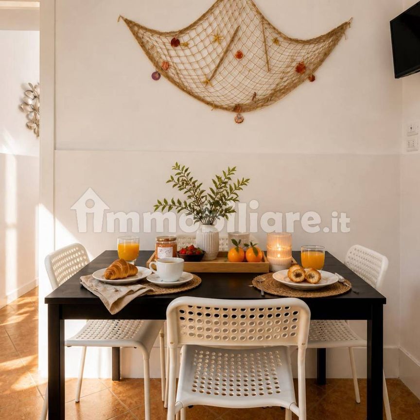 Bilocale salita Cariati 23, Vomero, Napoli - Photo 1