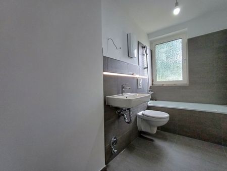 Der Blick ins Grüne - Photo 5