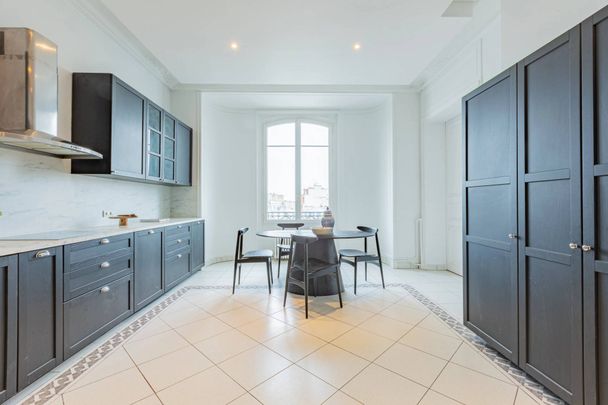 Location appartement, Neuilly-sur-Seine, 6 pièces, 295 m², ref 84093412 - Photo 1