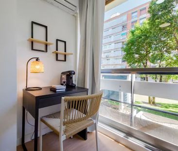 Calle de Loeches, Madrid, Community of Madrid 28008 - Photo 4