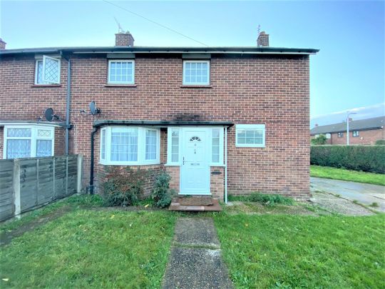 3 bedroom house - semi-detached - Photo 1