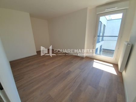 Location Appartement 3 pièces 68m² LILLE 59000 - Photo 2