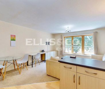 Northfield Avenue, W13, London - Photo 3