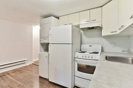 8 Poucher Street — 1 - Photo 4