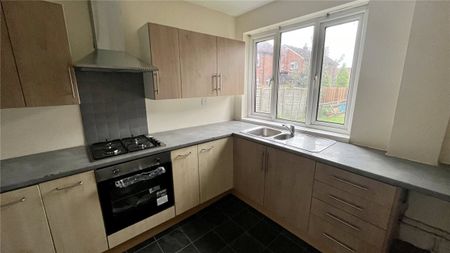 Third Avenue, Liversedge, West Yorkshire, WF15 - Photo 5
