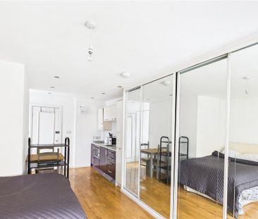 Property to rent - Photo 2