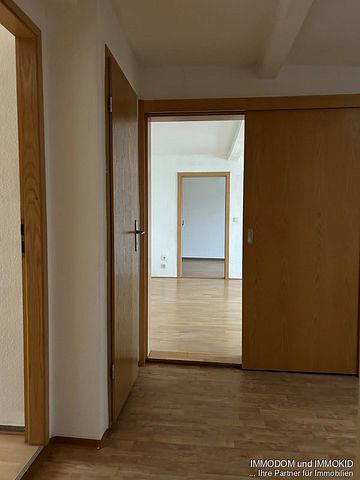 Gesucht? Gefunden... 4-Zi.-Wohnung im Dachgeschoss für Familien oder Paare zu vermieten! - Photo 3