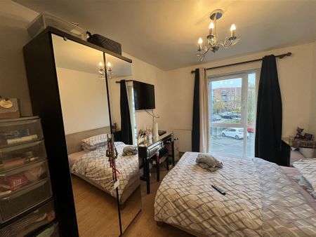 2 bedroom apartment to rent - Photo 4