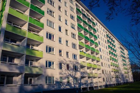 Familienfreundliche 3-Raum-Wohnung mit Balkon - Foto 4