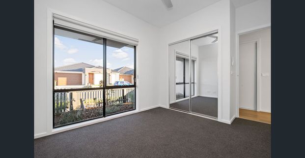 Modern Living Moments from Donnybrook Station - Photo 1