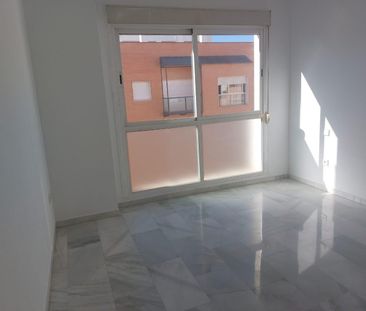 Piso de alquiler en Avenida Eduardo Dato, La Calzada - La Florida - Photo 1