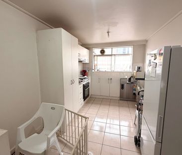 TWO BEDROOM GROUND FLOOR APARTMENT IN CENTRAL DANDENONG! - Photo 4