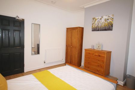 1 bedroom in a house share to rent - Photo 5