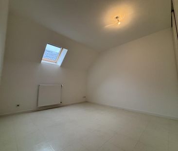 Location Appartement 4 pièces 81m² LE BOURGET DU LAC 73370 - Photo 2