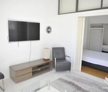 FURNISHED UNIT IN THE VALLEY - Photo 2