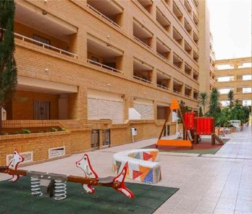 Ático de alquiler en Avenida Jardín, 17, Marina Trebol - Neptuno - Photo 3