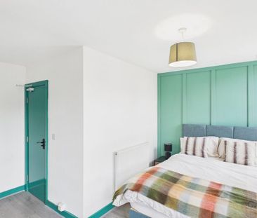 6 bedroom terraced house to rent - Photo 4