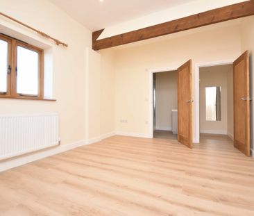 Monksbury Court Barns, Ledbury, Herefordshire, HR8 2TU - Photo 3