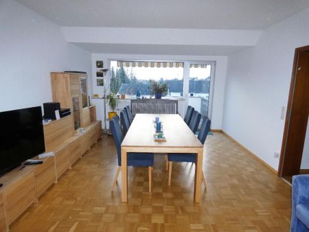 Geräumige 3-Zimmer-Dachgeschoss-Wohnung in zentraler Lage von Köln-Dünnwald! - Foto 4