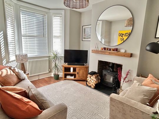 2 bedroom Two Bedroom House to rent - Photo 1