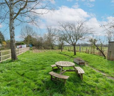 Kidlington OX5 2BB - Photo 2