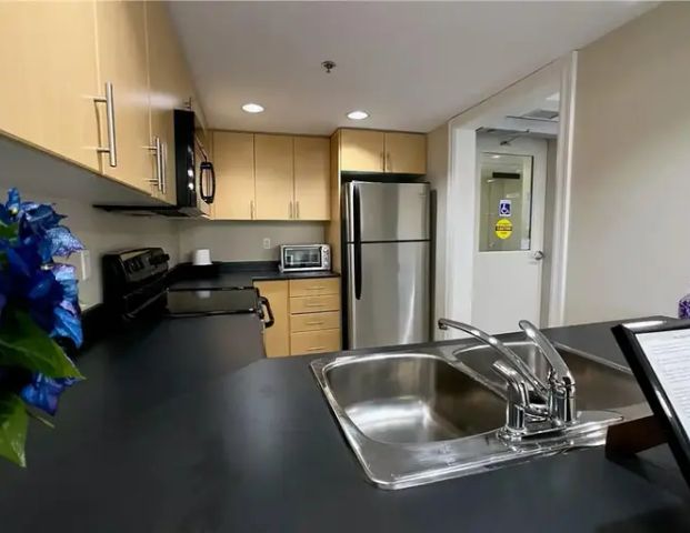 Alton Village Great Suite! | 3060 Rotary Way, Burlington - Photo 1