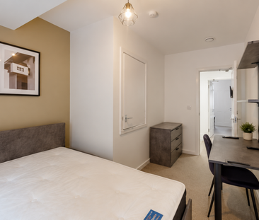 1 bedroom in a house share to rent - Photo 6