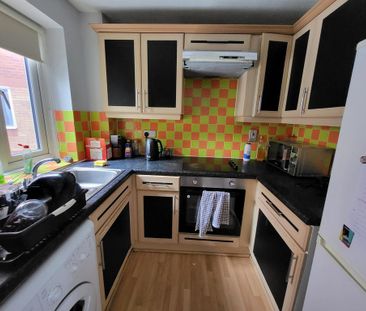 3 bedroom apartment to rent - Photo 6