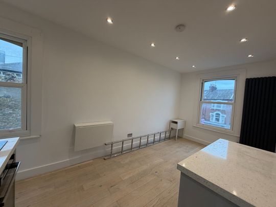 Studio Flat, Junction Road, N19 - Photo 1