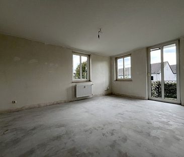 Schöne 2,5 Raum Wohnung mit tollem Balkon - zentral gelegen! WBS erforderlich! - Photo 1